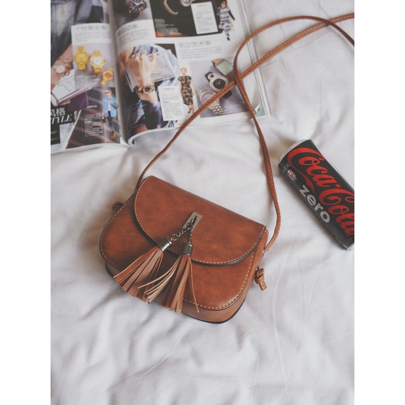 Boutique Handbags - ⭐️LAST ONE⭐️ Crossbody Bag NWT